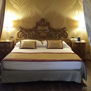 Amadeus 4* Venedik