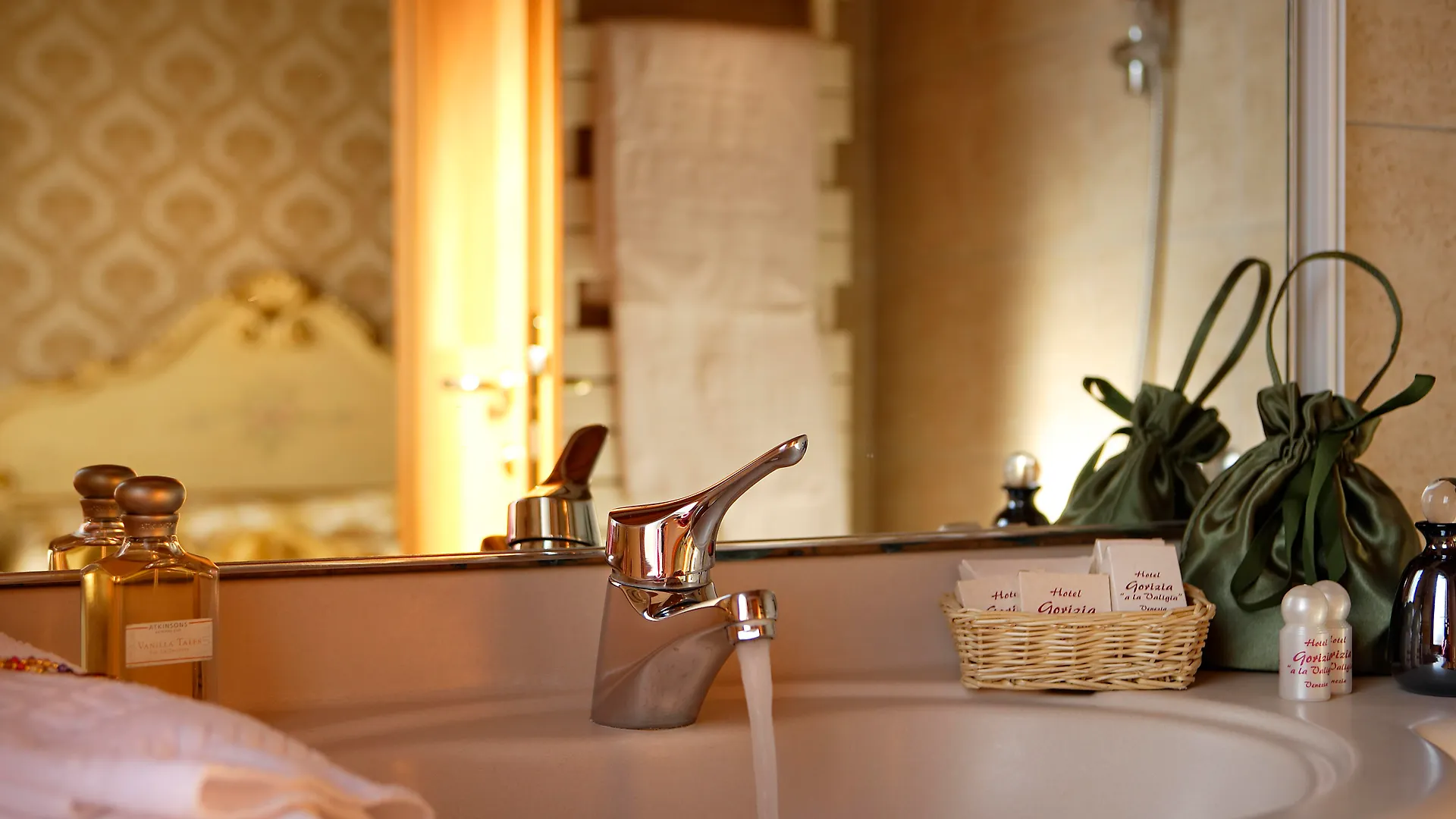 ***  Hotel Gorizia A La Valigia Venice Italy